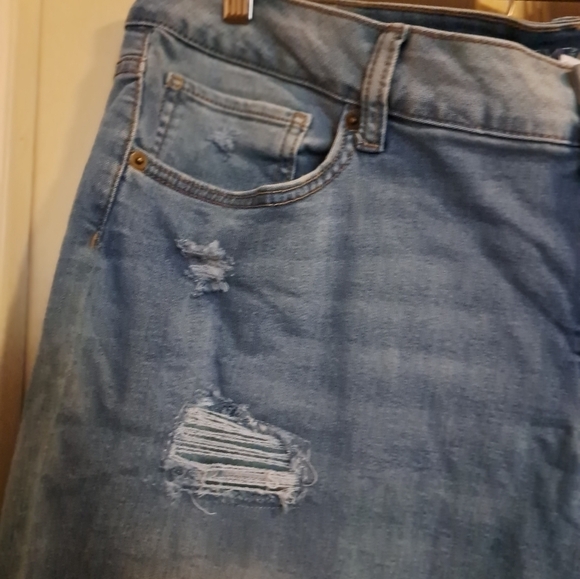 Time and true distressd mid-rise shorts size 20 - Picture 2 of 8